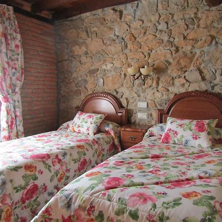 Posada La Venta De Quijas Exterior foto