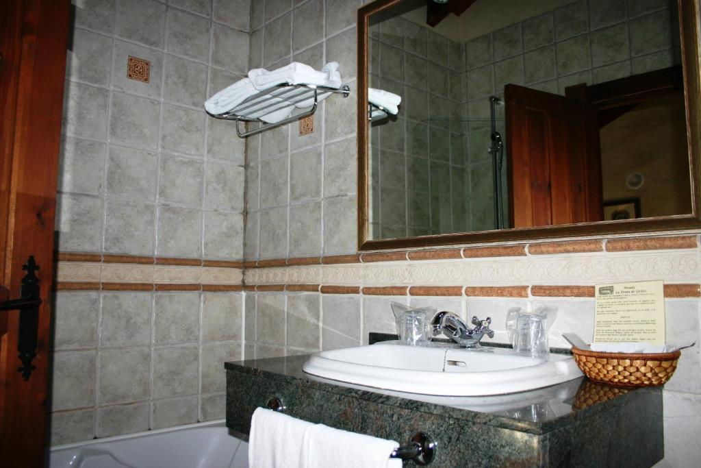 Posada La Venta De Quijas Quarto foto