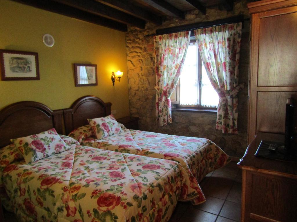 Posada La Venta De Quijas Exterior foto